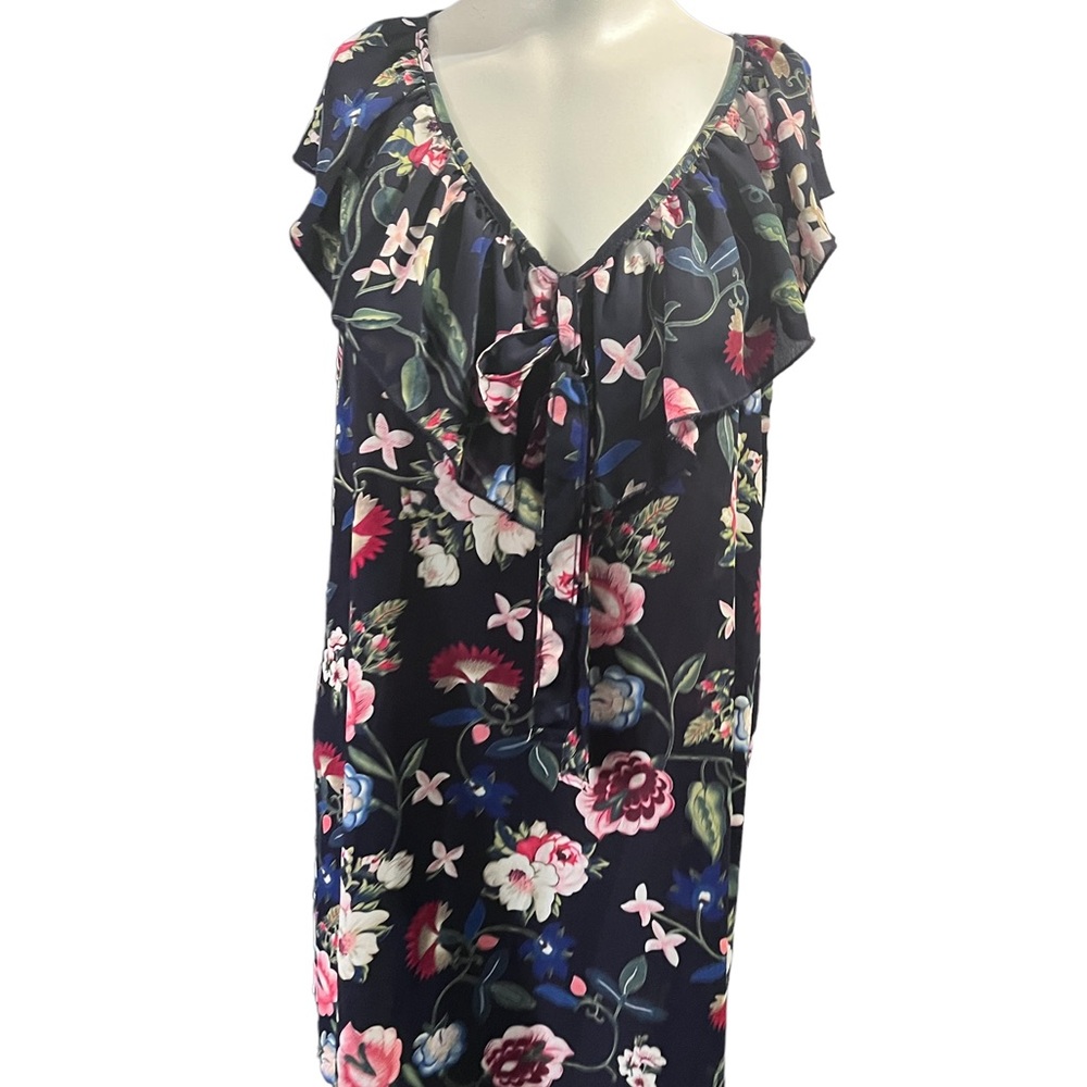 L ella blue floral sleeveless blouse